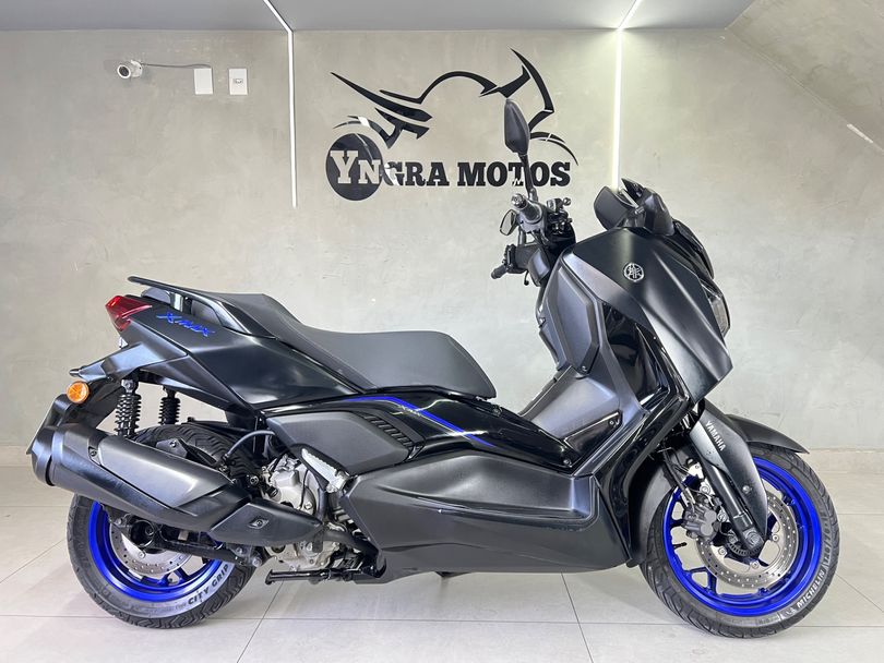 YAMAHA XMAX 300 CONNECTED 