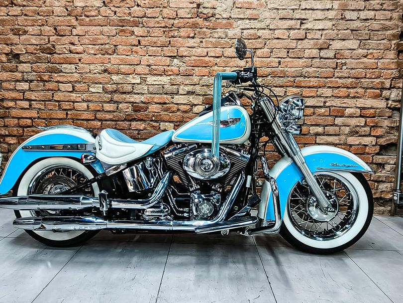 Harley SOFTAIL DELUXE  FLSTN
