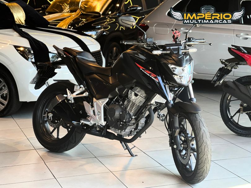 HONDA CB 300F Twister Flex