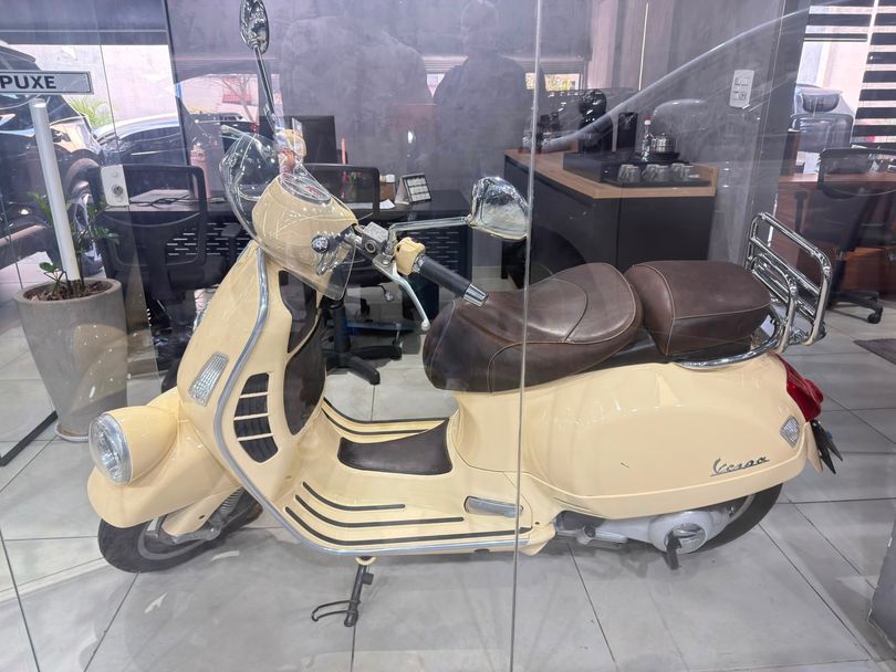 VESPA GTV 300