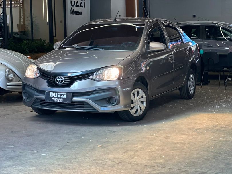 Toyota ETIOS X Sedan 1.5 Flex 16V 4p Mec.