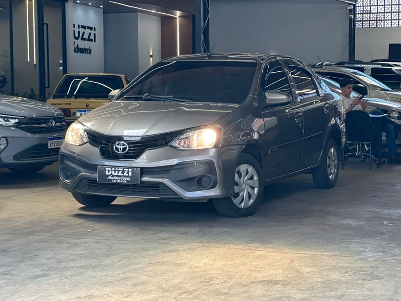 Toyota ETIOS X Sedan 1.5 Flex 16V 4p Mec.
