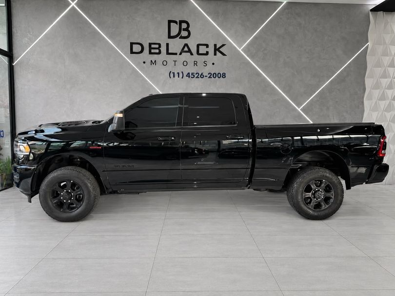 RAM 2500 LARAM. 6.7 NIGHT ED. TB CD 4x4 Die.