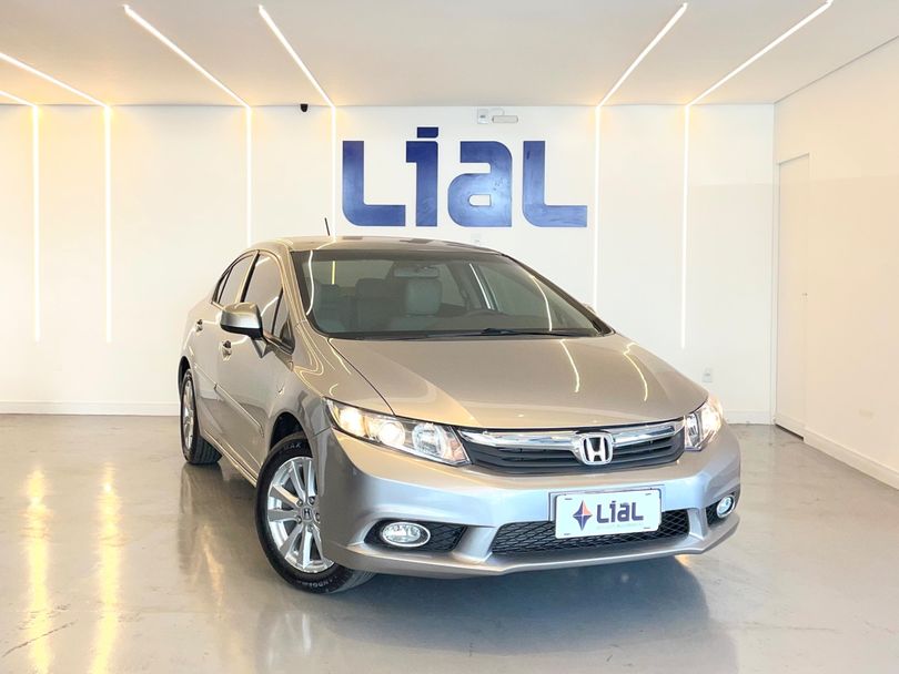 Honda Civic Sedan LXS 1.8/1.8 Flex 16V Mec. 4p