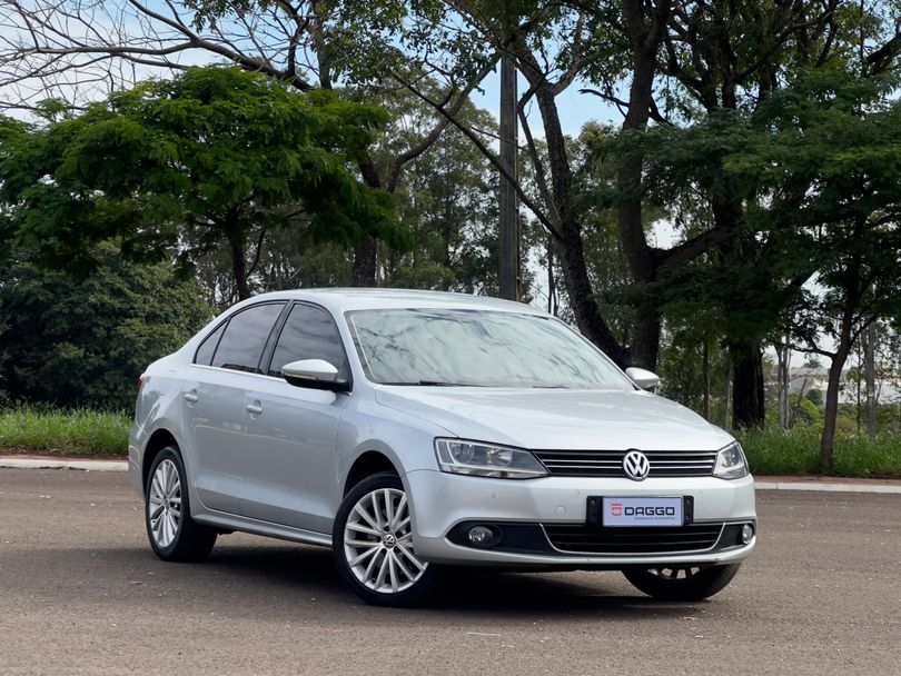 VolksWagen JETTA Highline 2.0 TSI 16V 4p Tiptronic