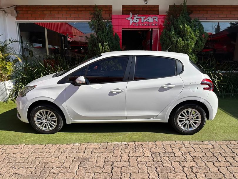 Peugeot 208 Active 1.2 Flex 12V 5p Mec.