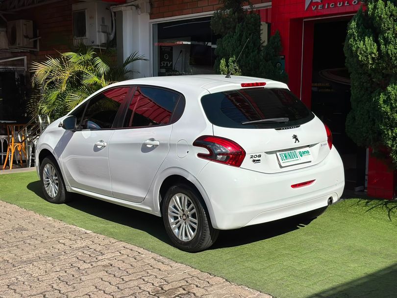 Peugeot 208 Active 1.2 Flex 12V 5p Mec.