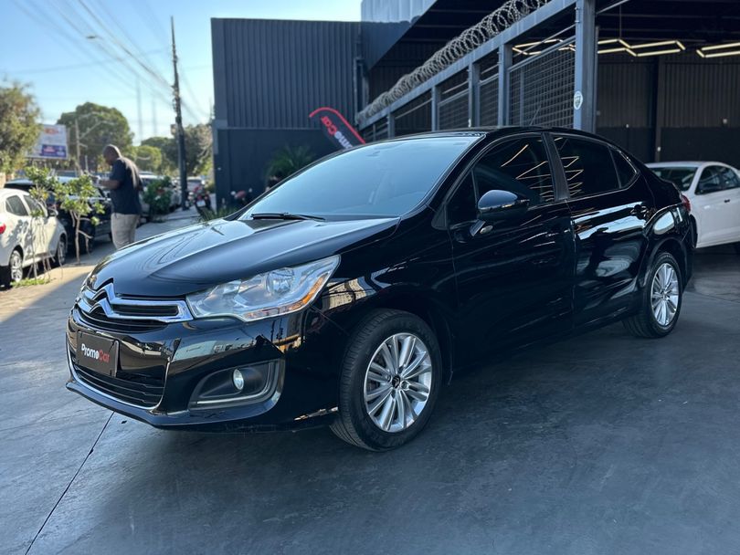 Citroën C4 LOUNGE Origine 2.0 Flex 4p Aut.