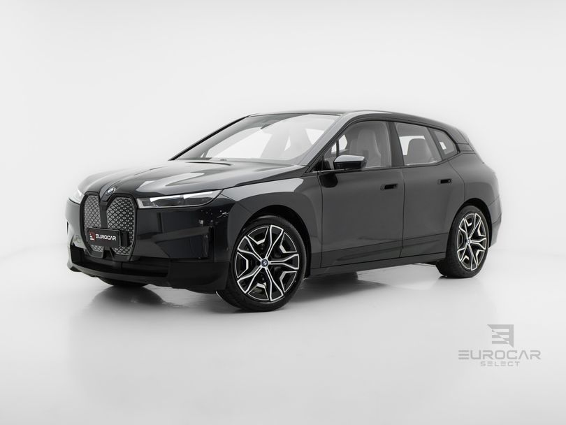 BMW iX XDrive 40 Aut. (Elétrico)