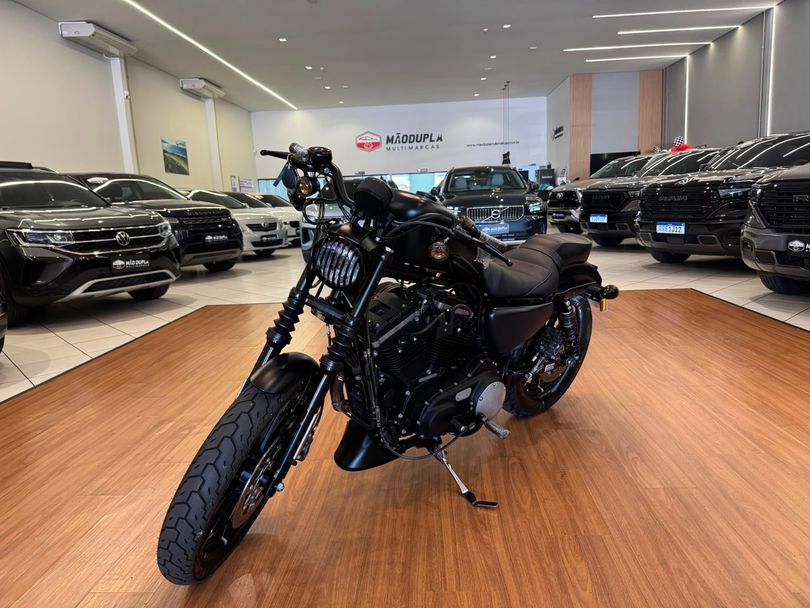 Harley XL 883N IRON