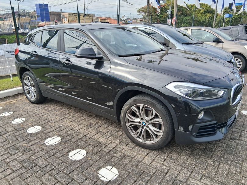 BMW X2 SDRIVE 18i 1.5 ActiveFlex 136cv Aut.