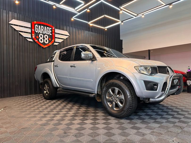 Mitsubishi L200 Triton HPE 3.5 CD V6 24V Flex Aut.