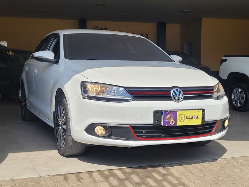 VolksWagen JETTA Highline 2.0 TSI 16V 4p Tiptronic