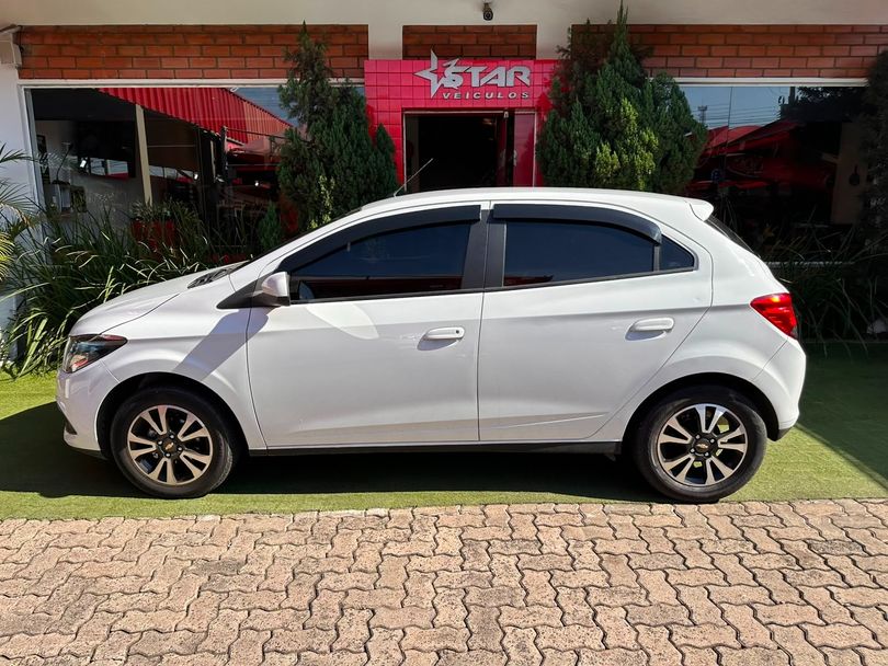 Chevrolet ONIX HATCH LTZ 1.4 8V FlexPower 5p Mec.