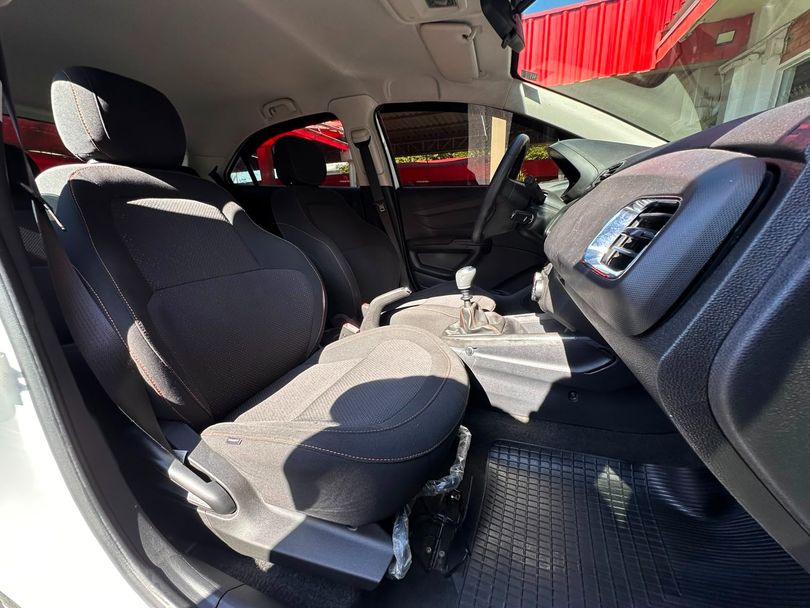 Chevrolet ONIX HATCH LTZ 1.4 8V FlexPower 5p Mec.