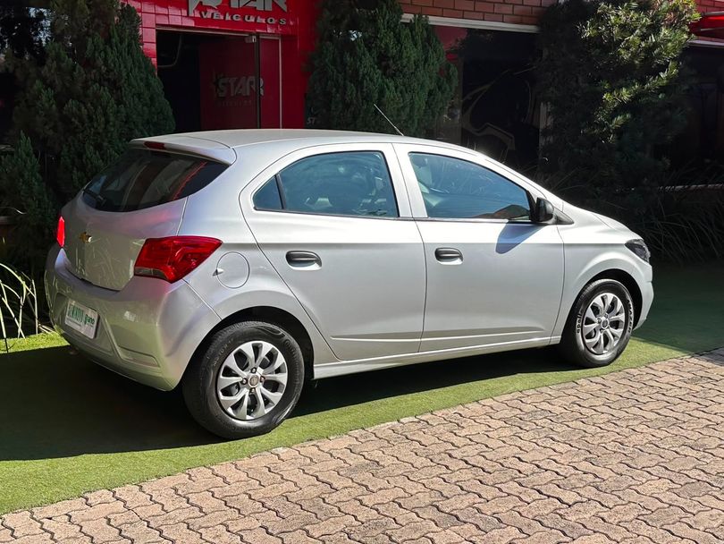 Chevrolet ONIX HATCH Joy 1.0 8V Flex 5p Mec.