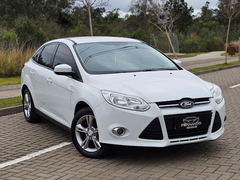 Ford Focus Sedan 2.0 16V/2.0 16V Flex 4p Aut.