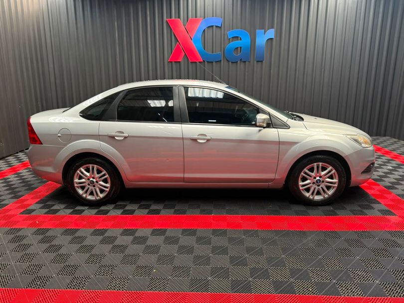 Ford Focus 1.6 S/SE/SE Plus Flex 8V/16V  5p
