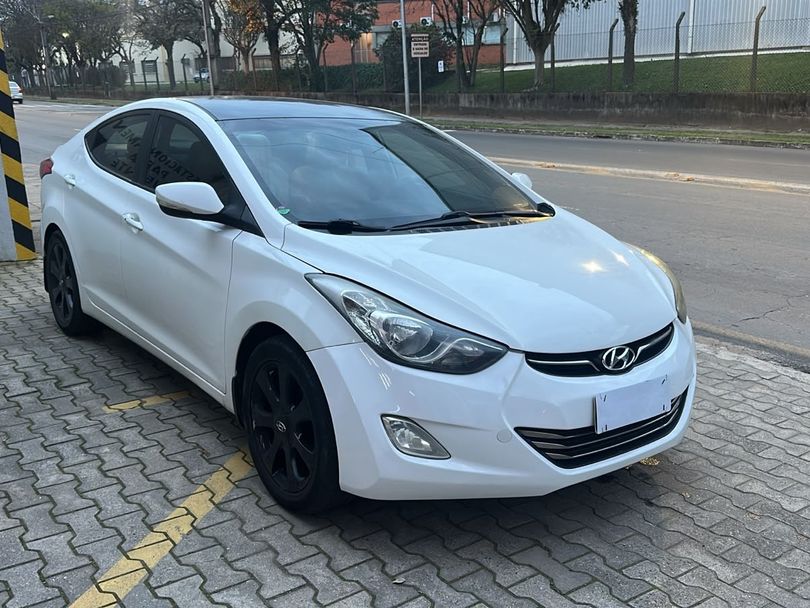Hyundai Elantra GLS 1.8 16V Aut.