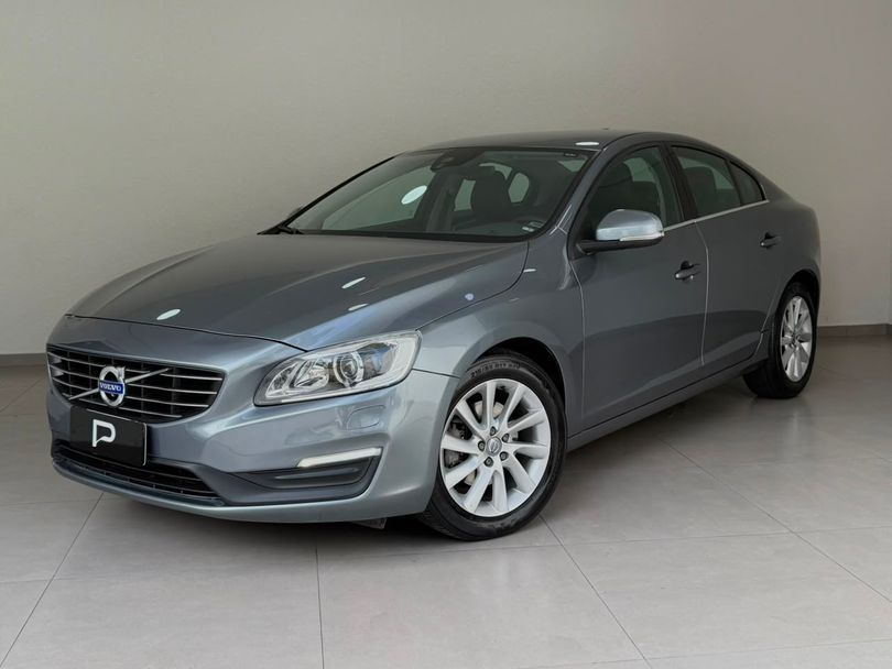 Volvo S60 T-5 KINETIC 2.0 245cv 4p