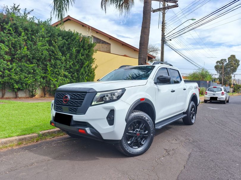 Nissan Frontier PRO4X CD 4x4 2.3 Bi-TB Die. Aut