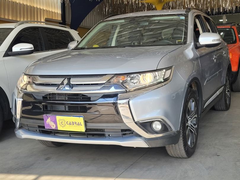 Mitsubishi OUTLANDER 2.0 16V 160cv Aut.