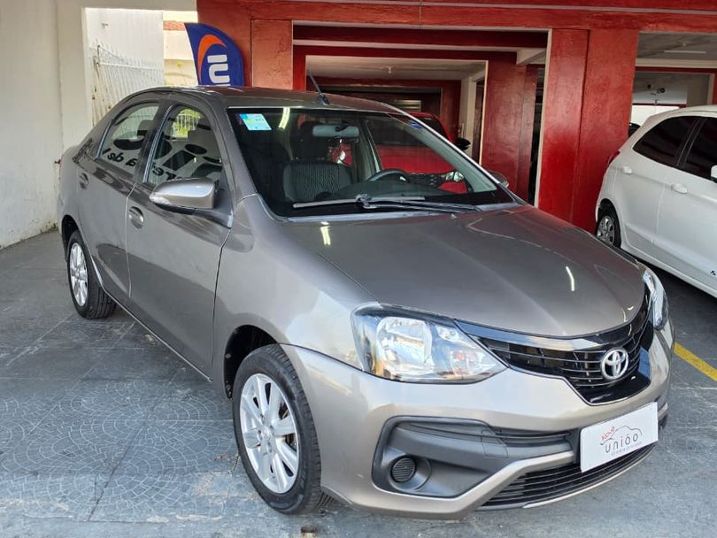 Toyota ETIOS X Plus 1.5 Flex 16V 5p Mec.