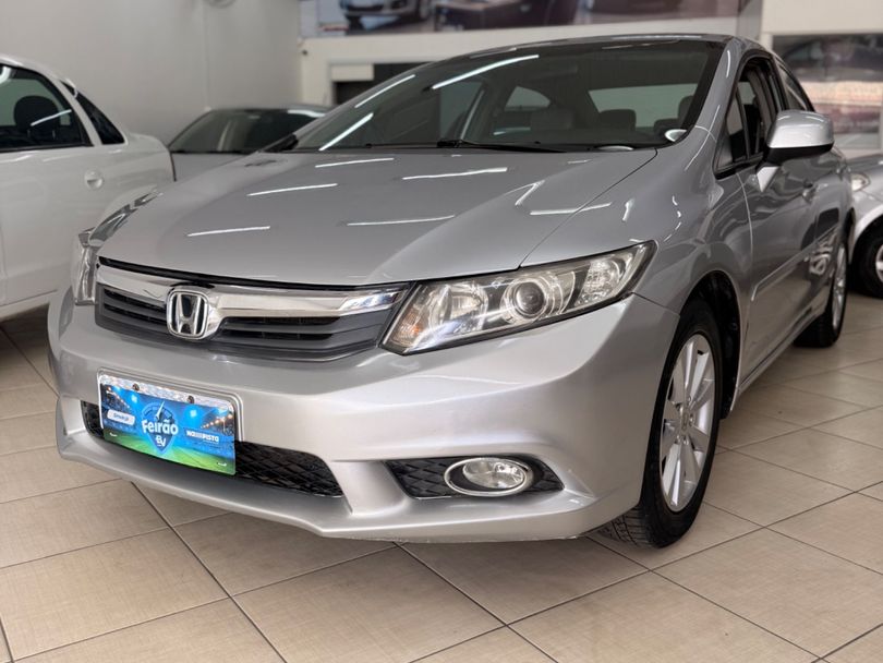 Honda Civic Sedan LXS 1.8/1.8 Flex 16V Aut. 4p