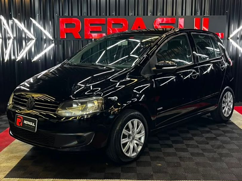 Volkswagen VW - VOLKSWAGEN / FOX 1.0 MI TOTAL FLEX 8V 5P