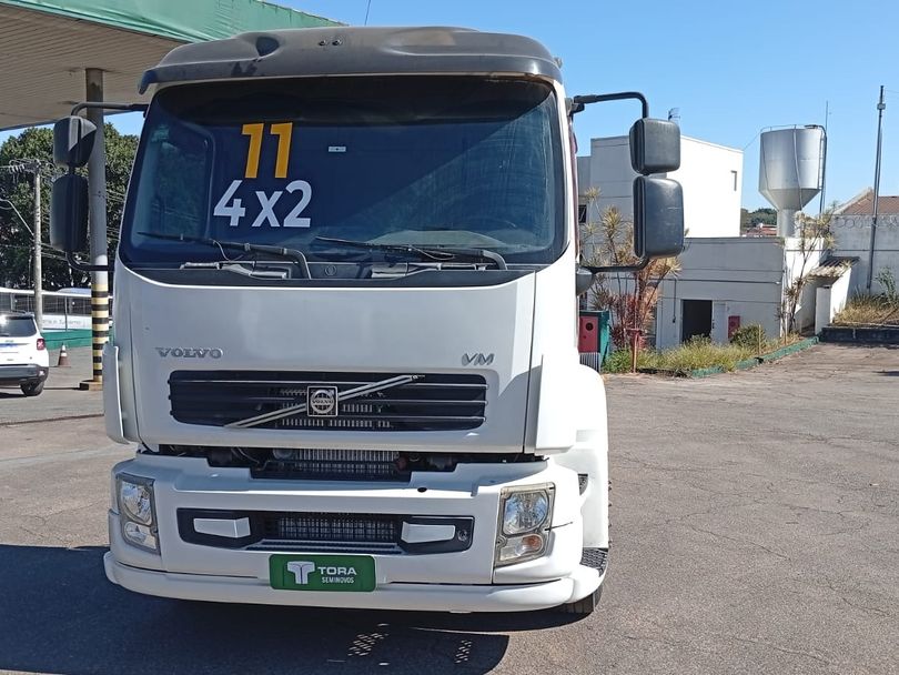 VOLVO VM 310 4x2 2p (diesel)