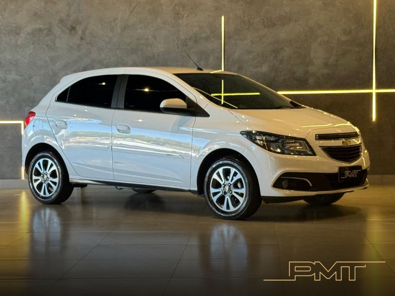 Chevrolet ONIX HATCH LTZ 1.4 8V FlexPower 5p Mec.