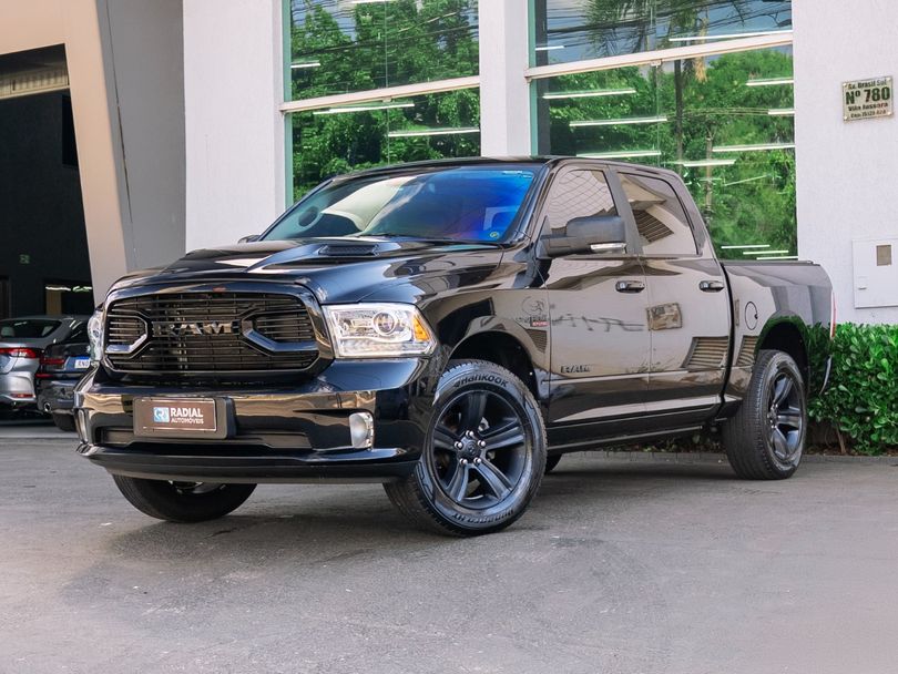 RAM CLASSIC LARAMIE 5.7 CD V8 4X4 Aut.