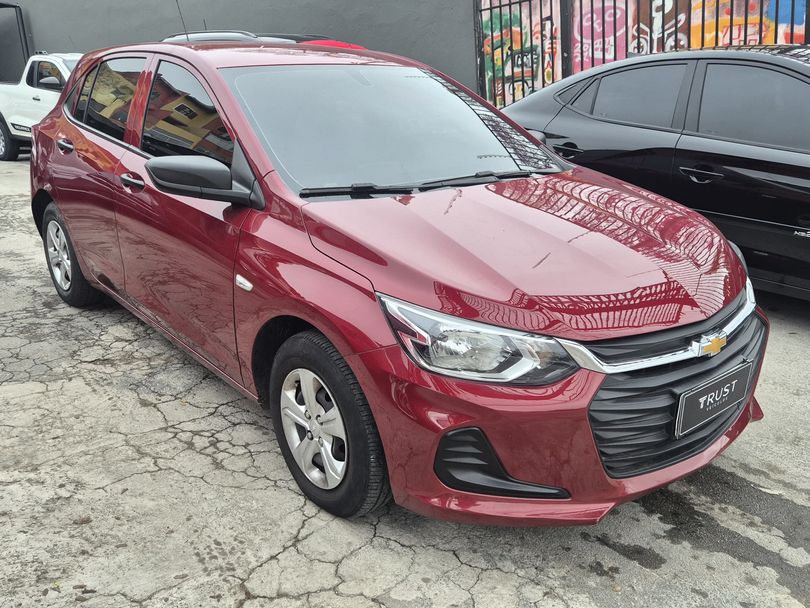 Chevrolet ONIX 1.0 MT HB APENAS 20 MIL KM! 2023