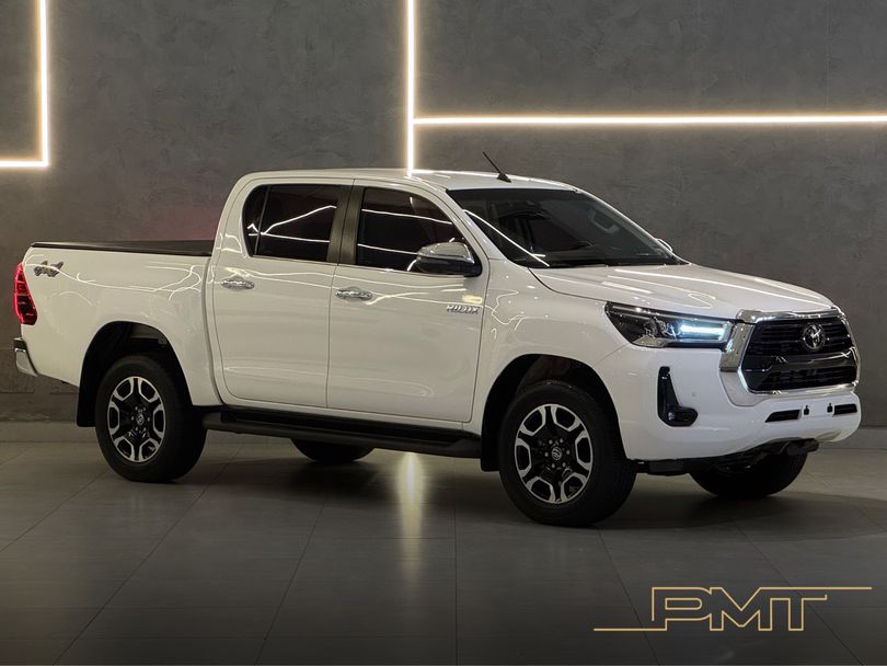 Toyota Hilux CD SRX 4x4 2.8 TDI 16V Diesel Aut.
