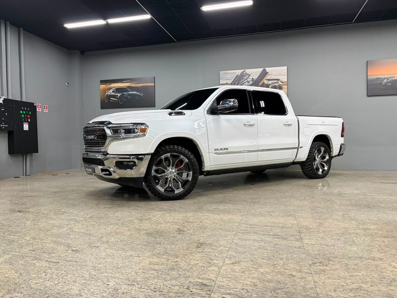 RAM 1500 LIMITED 5.7 CD 4x4 Aut.