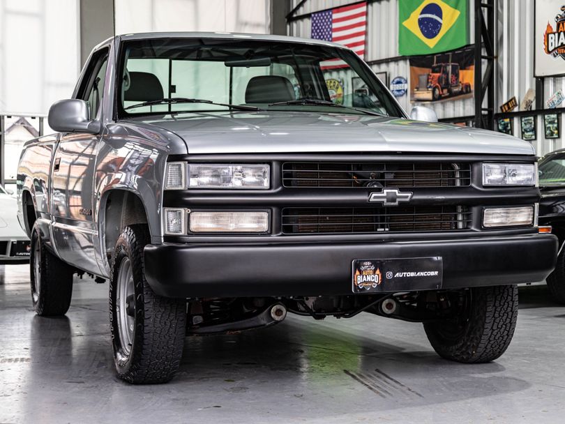 Chevrolet SILVERADO