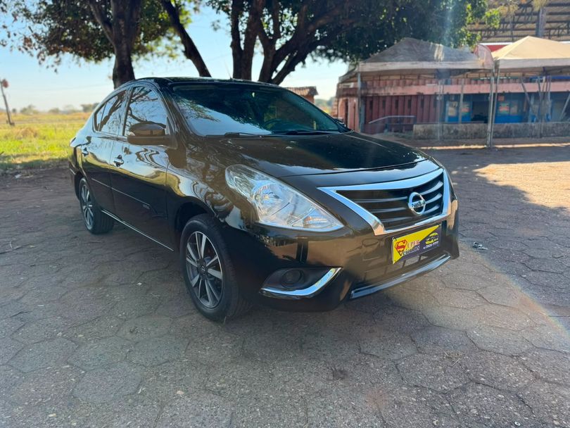 Nissan VERSA SL 1.6 16V FlexStart 4p Aut.