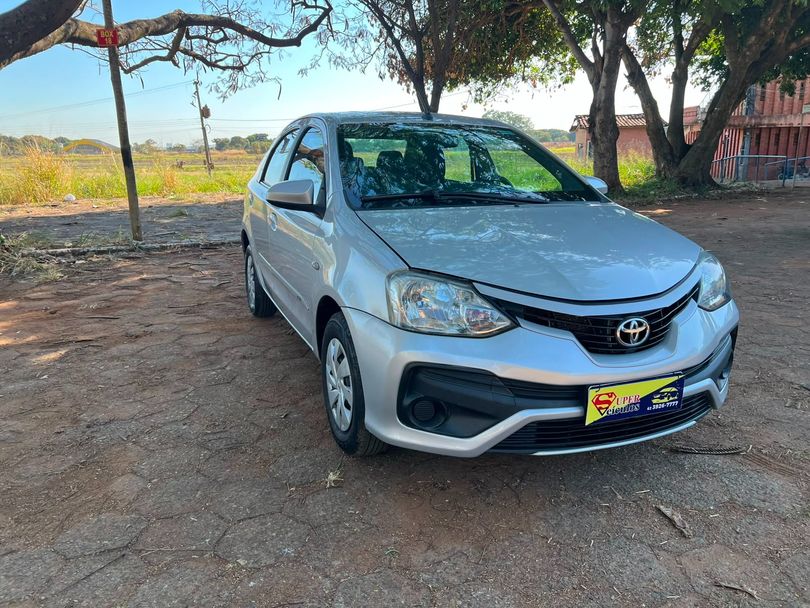 Toyota ETIOS X Sedan 1.5 Flex 16V 4p Mec.