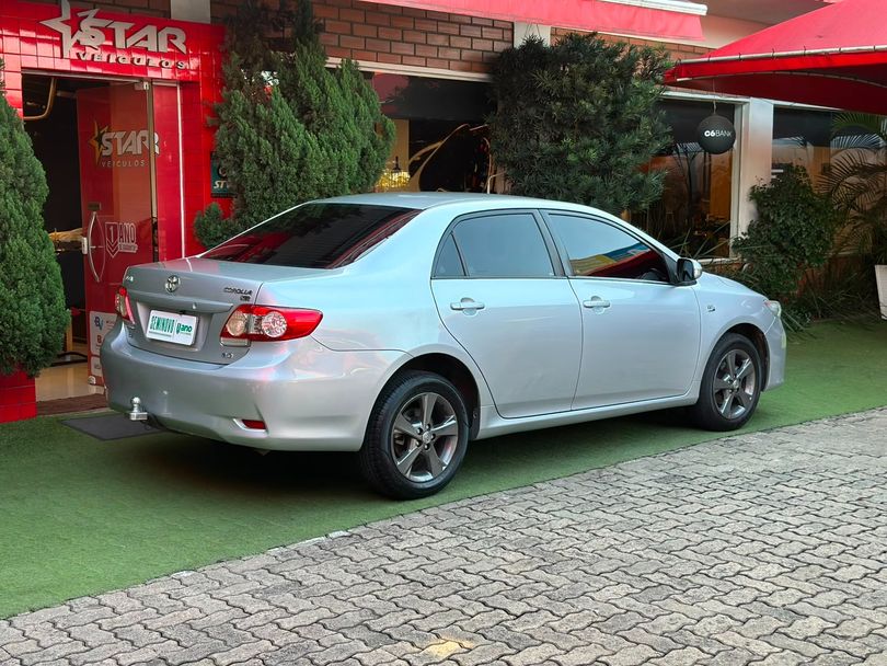 Toyota Corolla XEi 2.0 Flex 16V Aut.