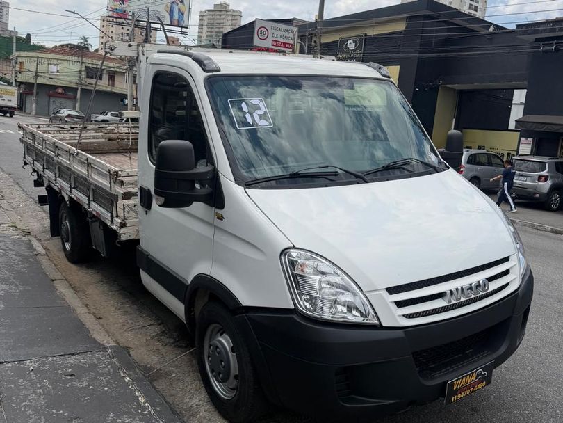 IVECO DAILY CHASSI 35S14 2p (diesel)