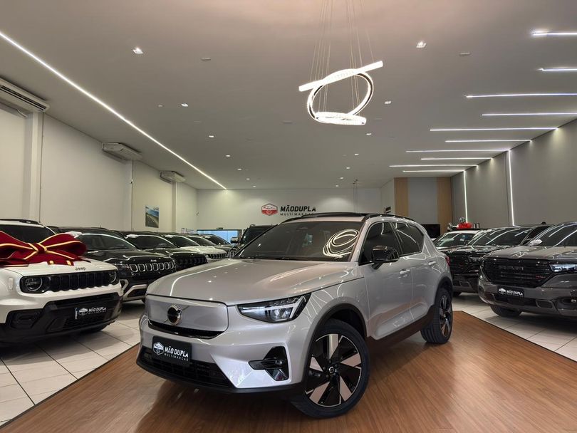 Volvo XC 40 Recharge Plus (Elétrico)