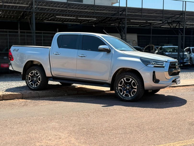 Toyota Hilux CD SRX 4x4 2.8 TDI 16V Diesel Aut.