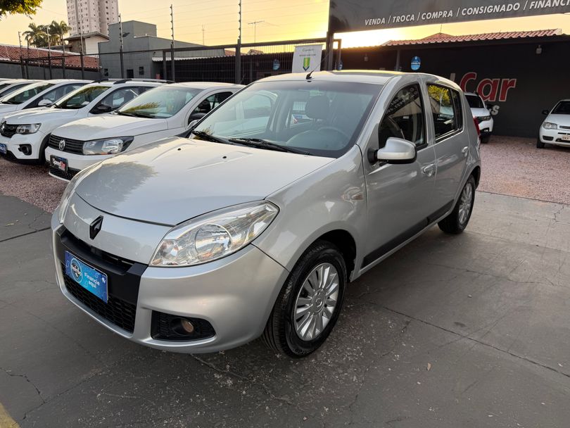 Renault SANDERO Privilège Hi-Flex 1.6 16V 5p Aut