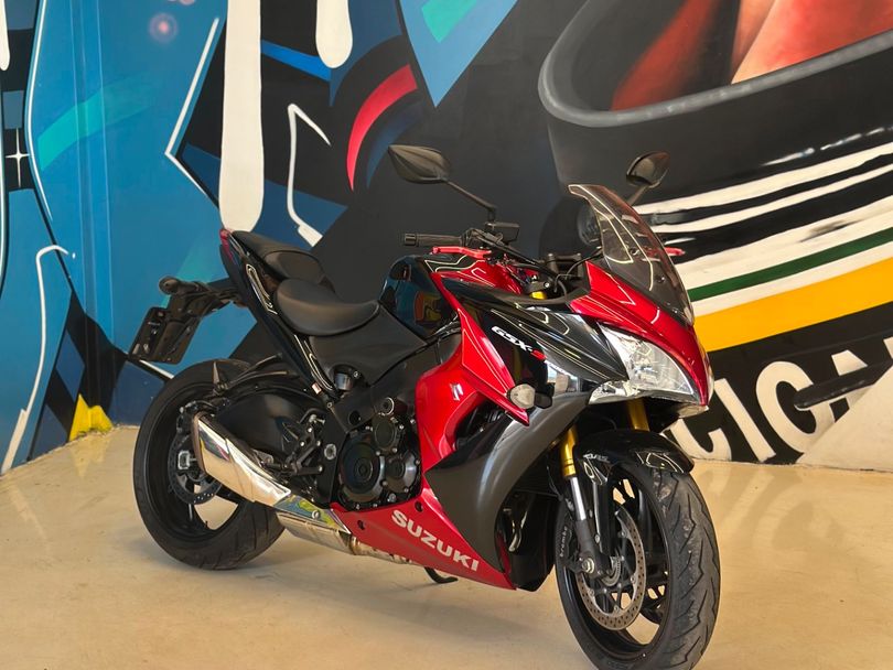SUZUKI GSX-S 1000 F