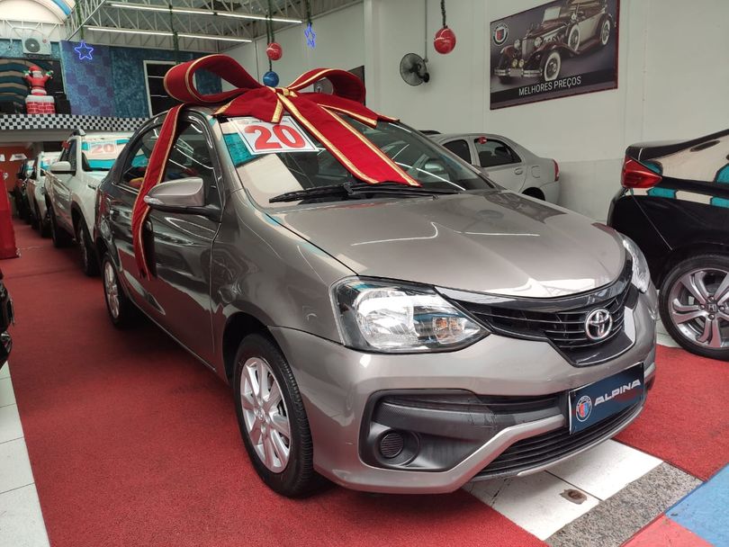 Toyota ETIOS X Plus 1.5 Flex 16V 5p Aut.
