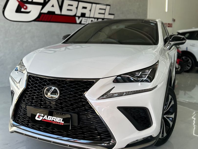 Lexus NX-300 F-Sport 4x4 2.0 16V 238cv Aut.