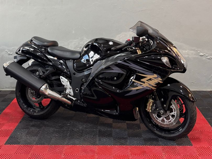 SUZUKI GSX 1300-R HAYABUSA