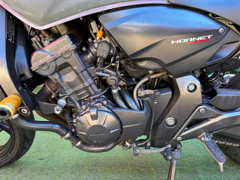 HONDA CB 600F HORNET