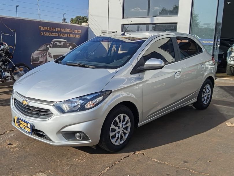 Chevrolet ONIX HATCH LT 1.0 8V FlexPower 5p Mec.