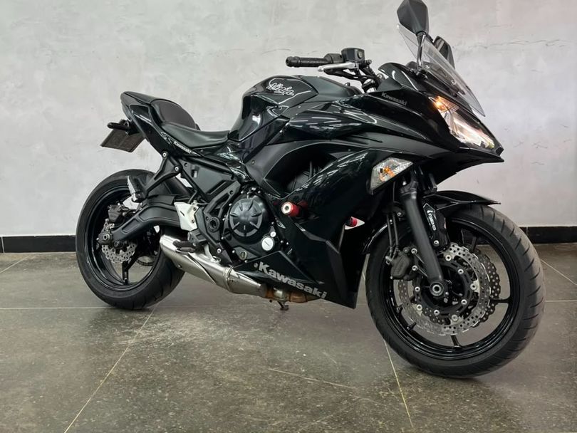 KAWASAKI NINJA 650